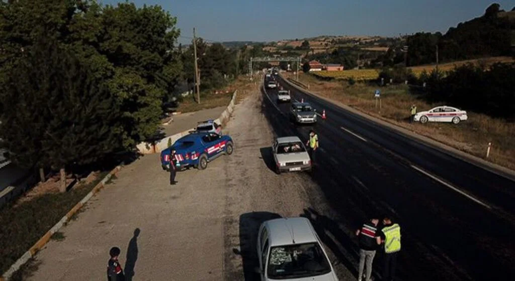 Jandarmadan drone ile trafik denetimi