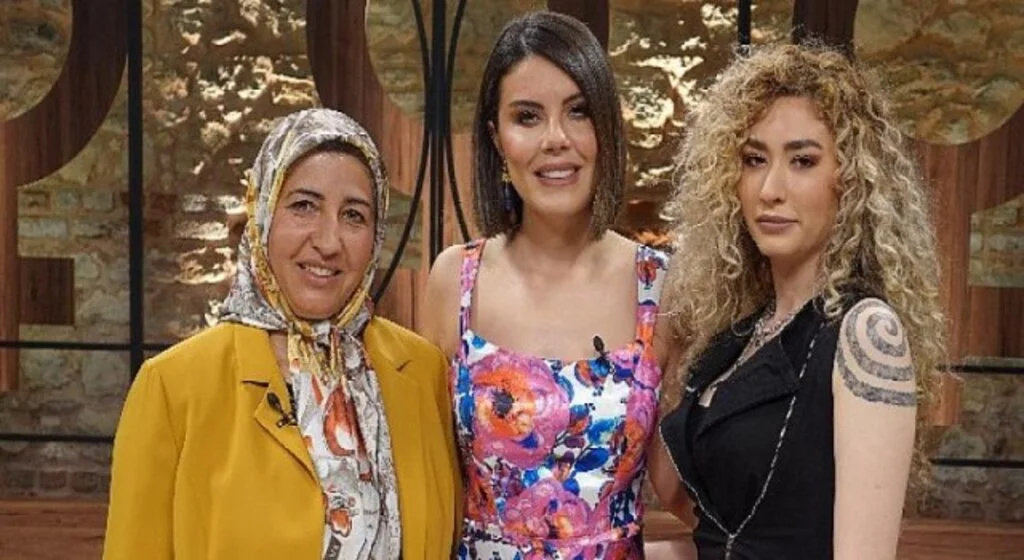 Kotex sponsorluğunda Fox ekranlarında yer alan  “Kadının Eseri” programına Sena Şener ve Zümran Ömür  konuk oldu!