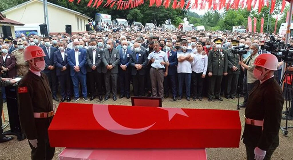 Ordu şehidini uğurladı 