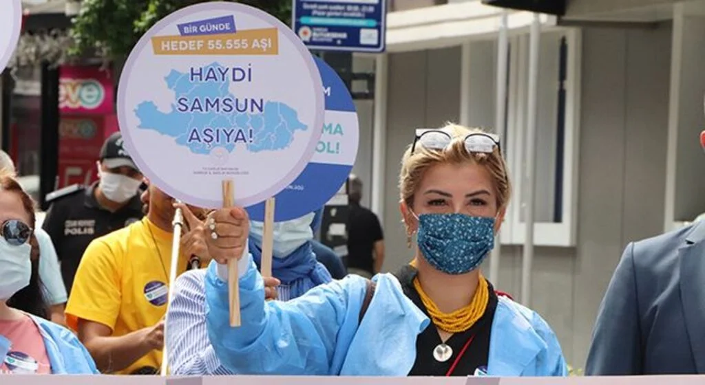 Samsun 1 günde 55 bin 555 aşı hedefine adım adım yaklaşıyor