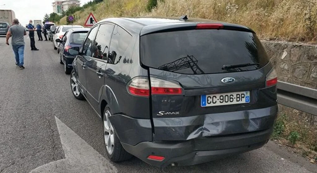 Samsun'da 5 aracın karıştığı zincirleme kaza: 1 yaralı