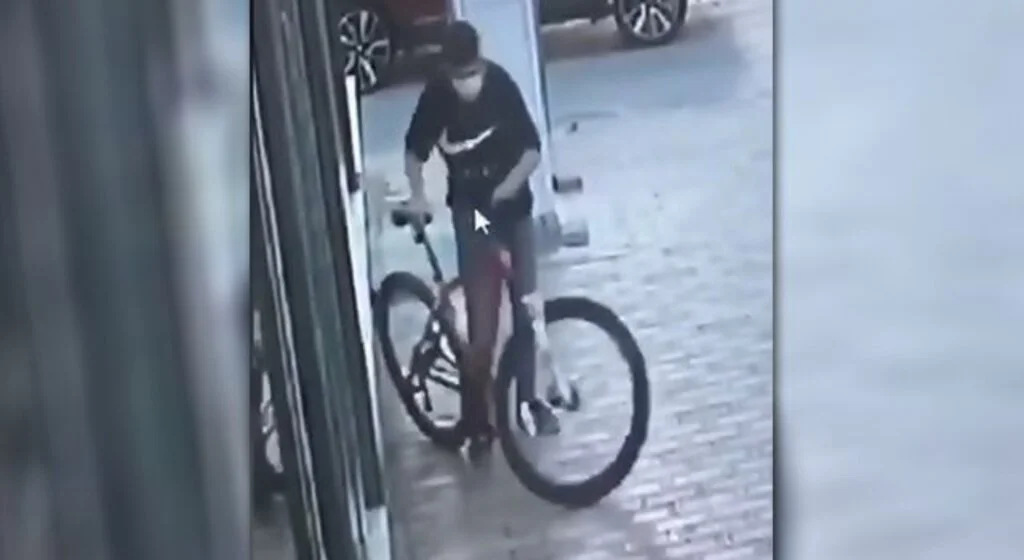 Samsun'da Bisiklet hırsızı kamerada