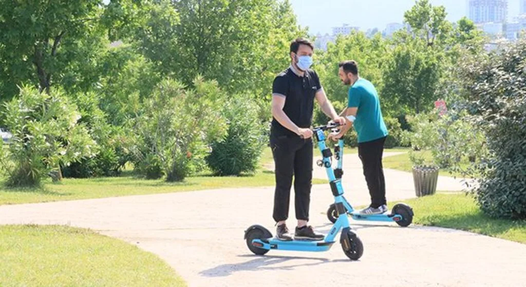 Samsun'da, ekonomik ve çevre dostu elektrikli scooter ile bisiklet kullanımı yaygınlaştırılıyor