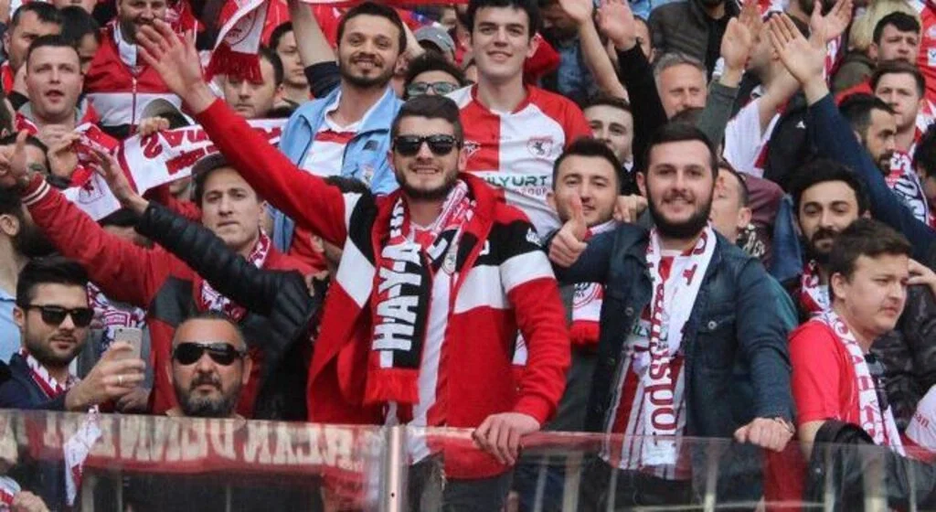 Samsunspor'da kombine biletlere ilgi başladı