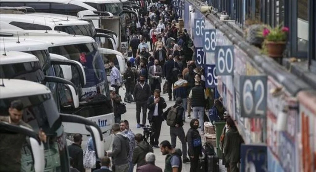 Son dakika: Otobüs biletlerinde tavan ücret uygulaması başlatıldı! İşte mesafeye göre fiyat tablosu
