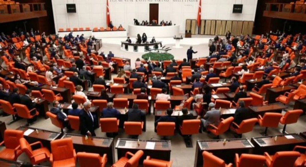 Torba yasada Rekabet Kurumu maddesi: Transfer yasağı geliyor