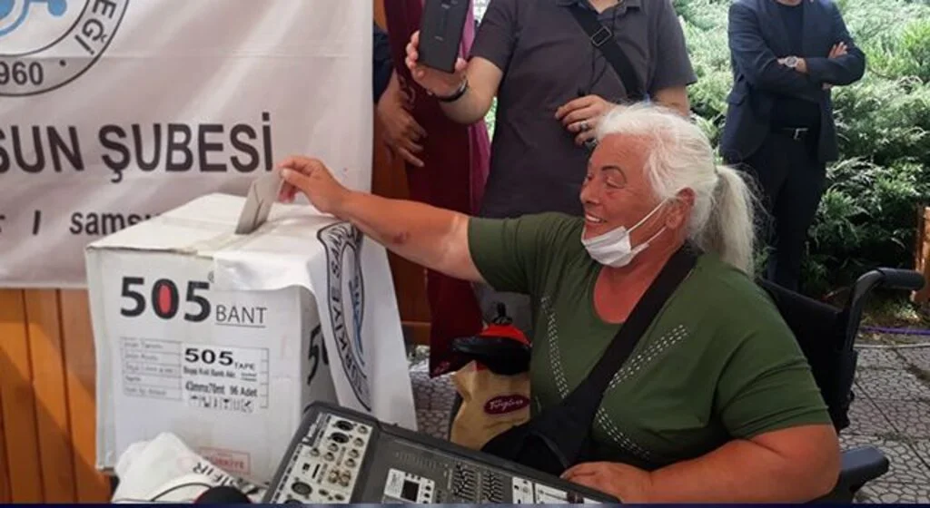 Türkiye Sakatlar Derneği Samsun'da Hayriye Hakyemezoğlu güven tazeledi 