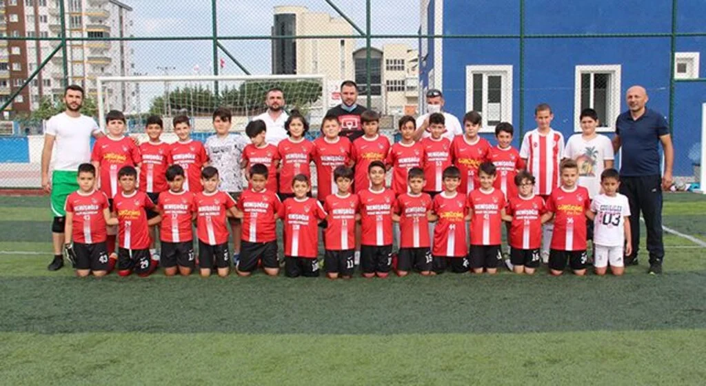 Uğur Birinci'nin Sporcuları Durmak Bilmiyor
