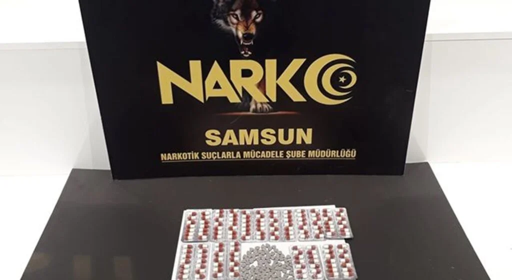 Uyuşturucu haplarla yakalandı
