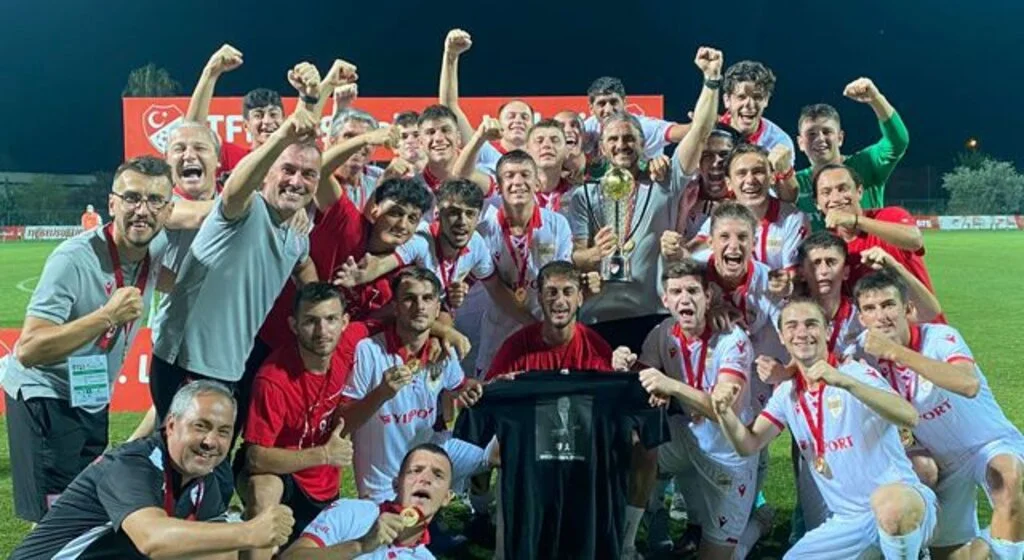 Yılport Samsunspor U19 Şampiyon Oldu