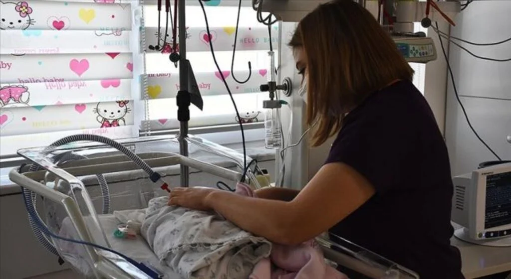 Anne adaylarına 'Kovid-19 aşısı olun ve koruyucu tedbirlere devam edin' çağrısı