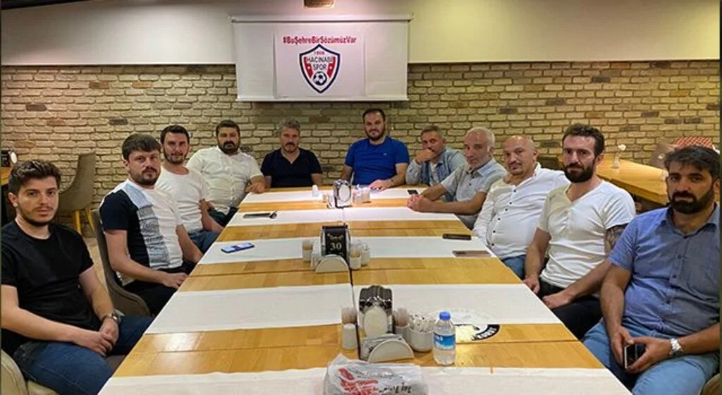 Bafra Hacınabisporspor'da Yönetim Yeni Sezon İçin Toplandı