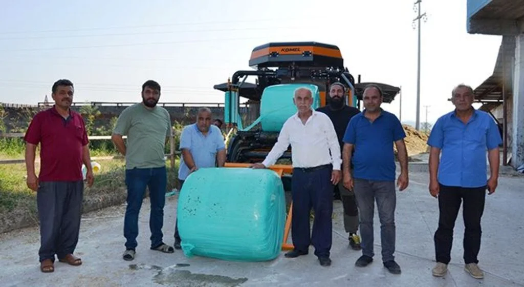 Bafra'ya kombine silaj ve küspe paketleme makinesi