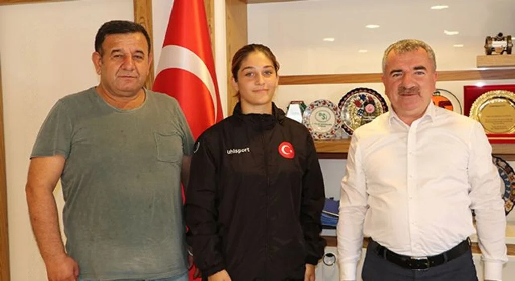 Başkan Özdemir: "Çabamız şampiyonlar yetiştirmek için"