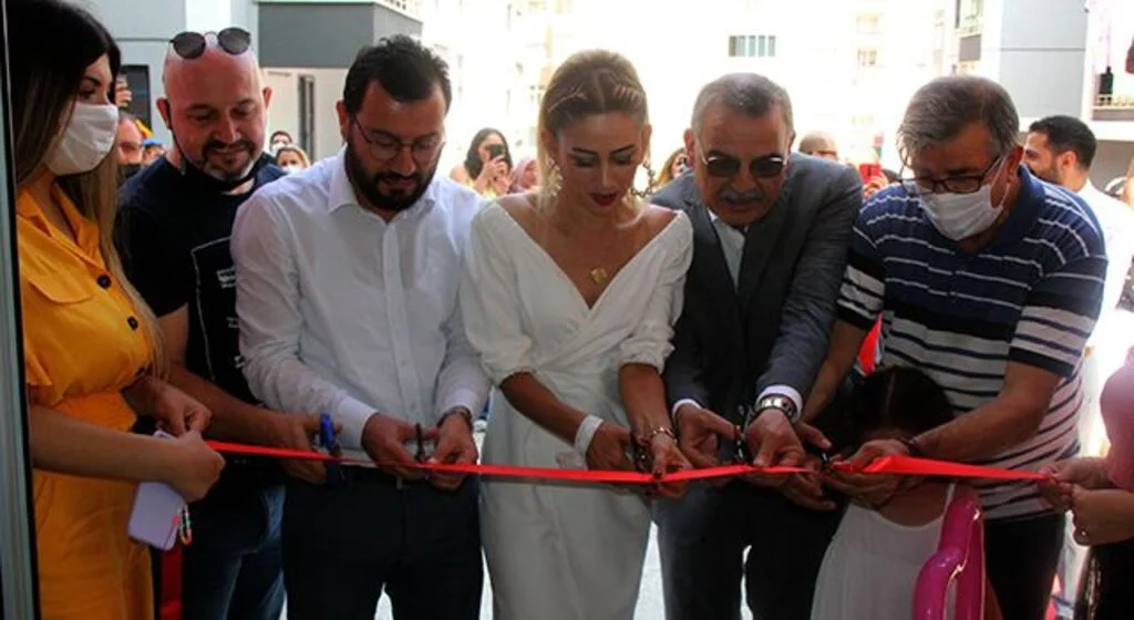 Berna Mutlu’dan görkemli açılış