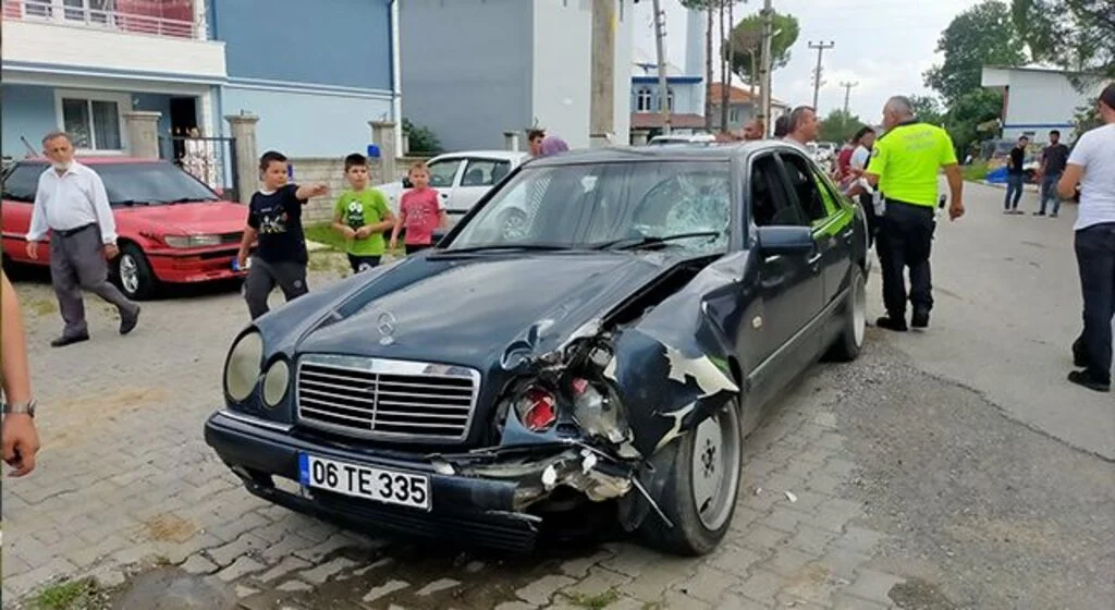 Dikkatsizlik kaza getirdi