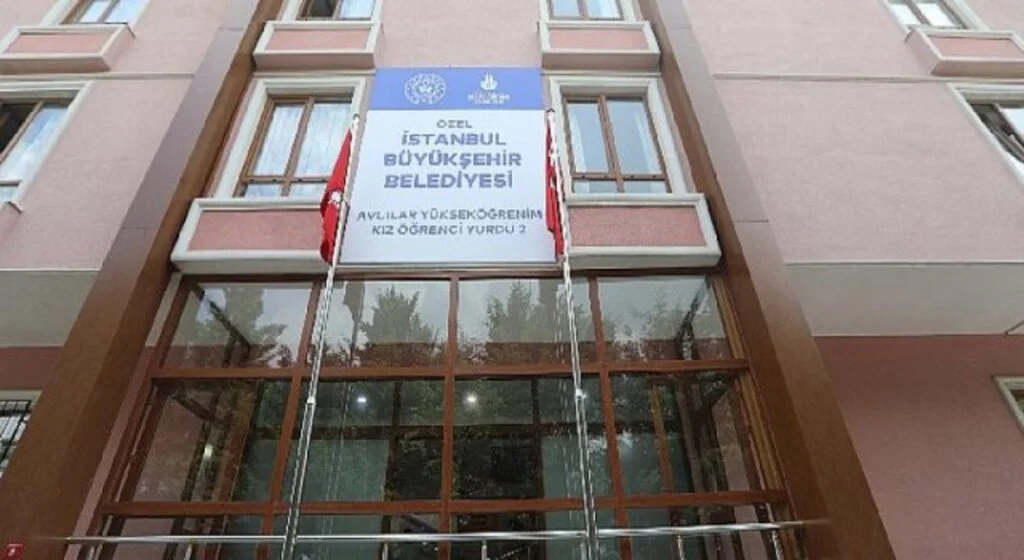 İBB Tarihinde ilk