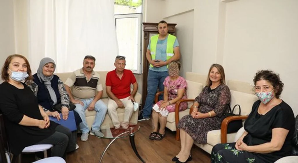 İlkadım ihtiyaç sahibi aileleri sevindiriyor