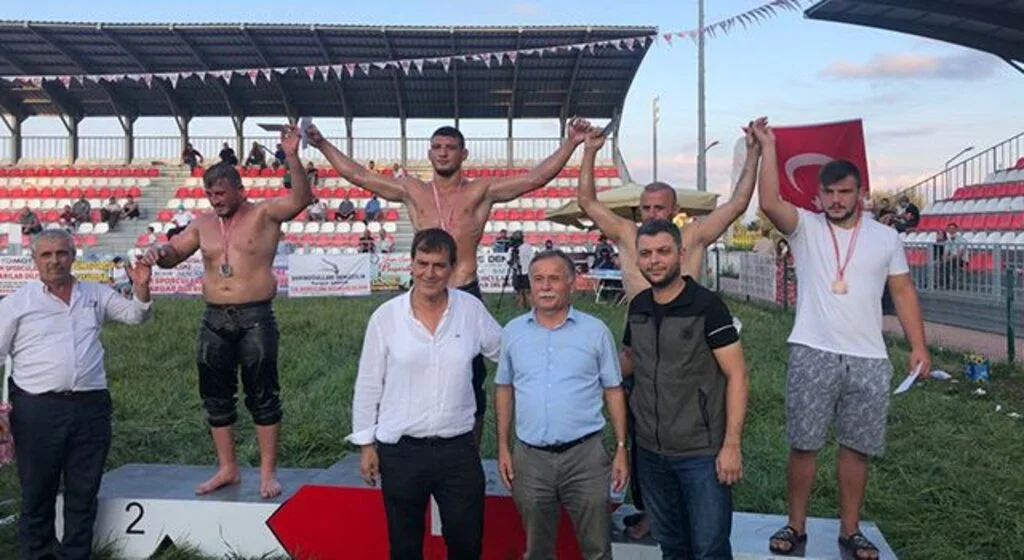 İlkadımlı Sporculardan Beş Madalya