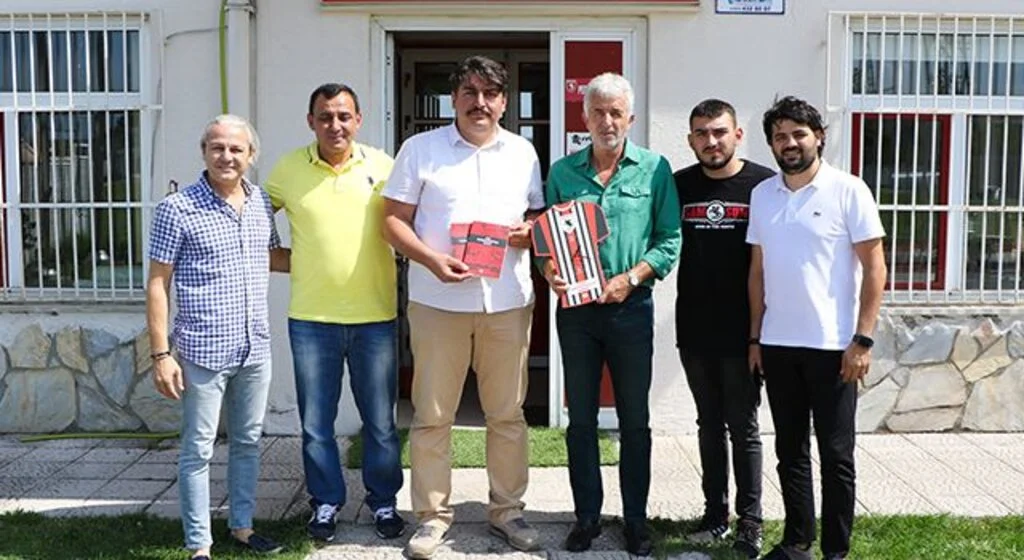 İstanbul Samsunsporlular Derneği'nden Samsunspor FA'ya Ziyaret