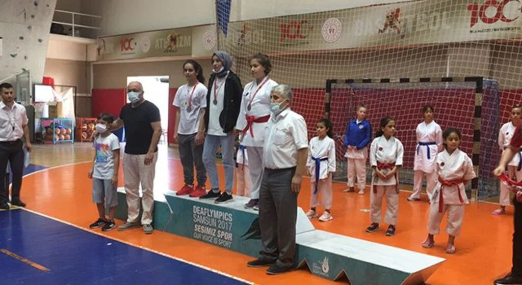 Karate Turnuvası Nefes Kesti