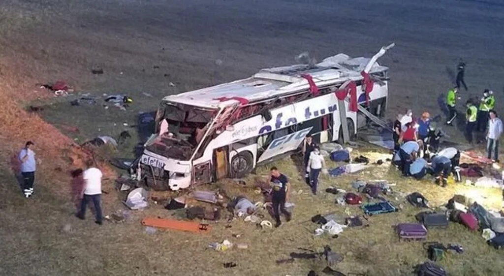 Katliam gibi kazaya dakika dakika böyle ilerlediler