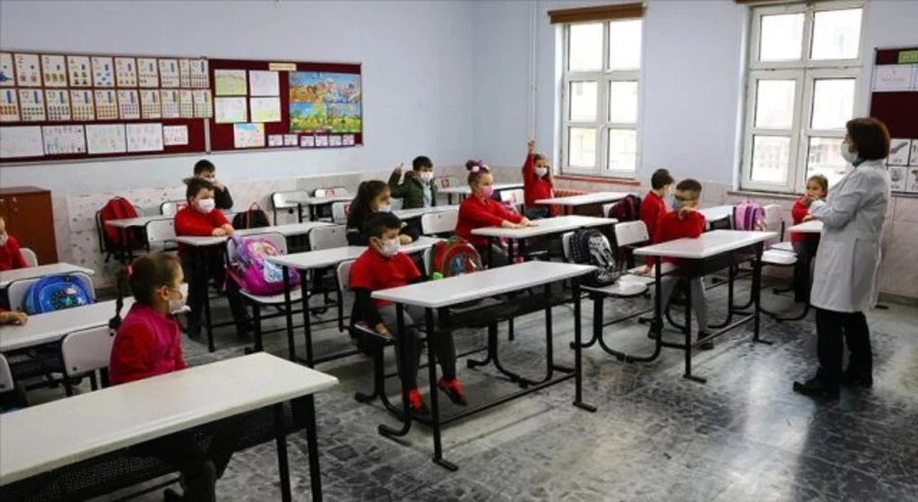 MEB, okullarda alınacak koronavirüs önlemlerini açıkladı