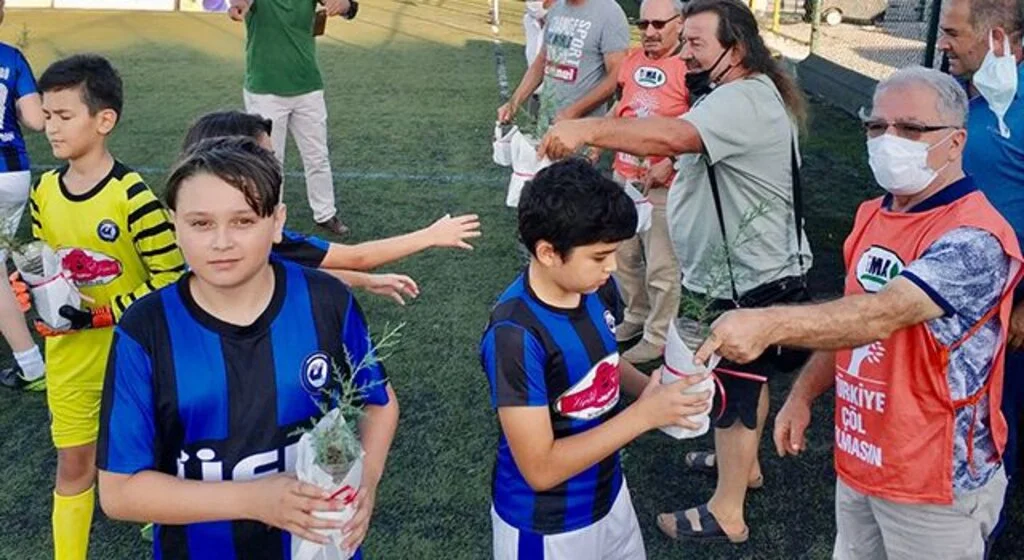 Minik yürekler Yangınlara Dikkat Çekti