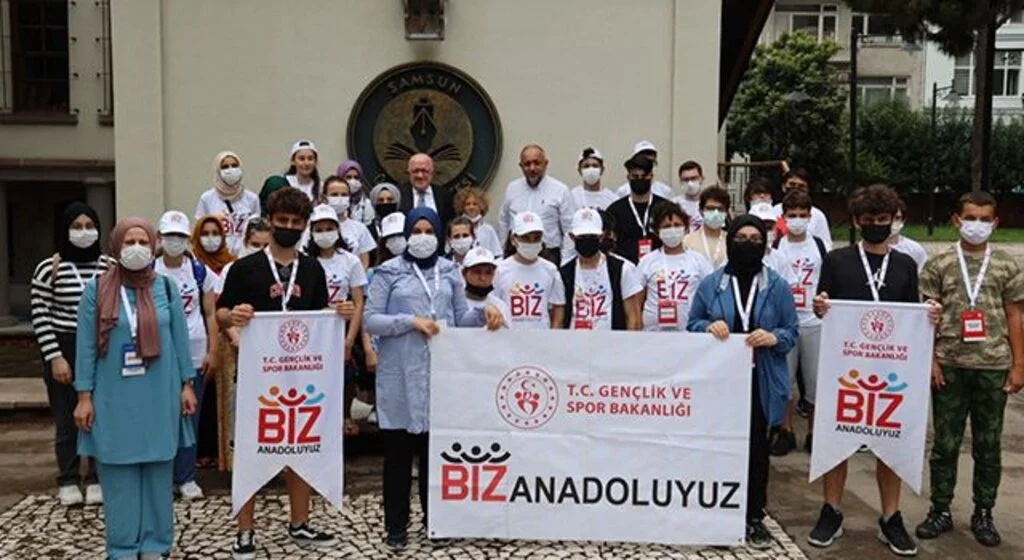 Rektör Aydın, gençlere SAMÜ'yü anlattı