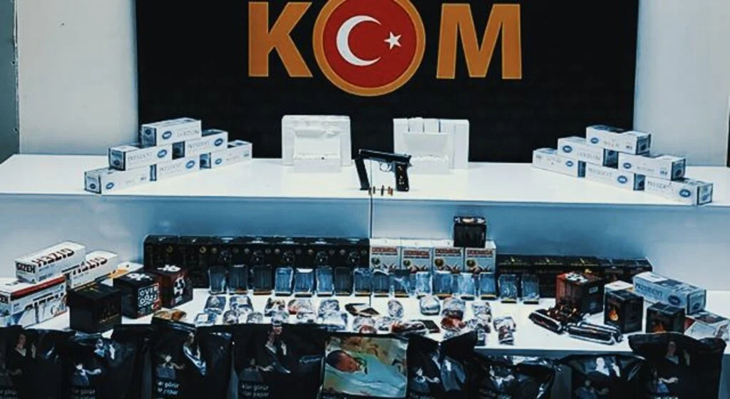 Samsun'da kaçak tütün ve makaron ele geçirildi