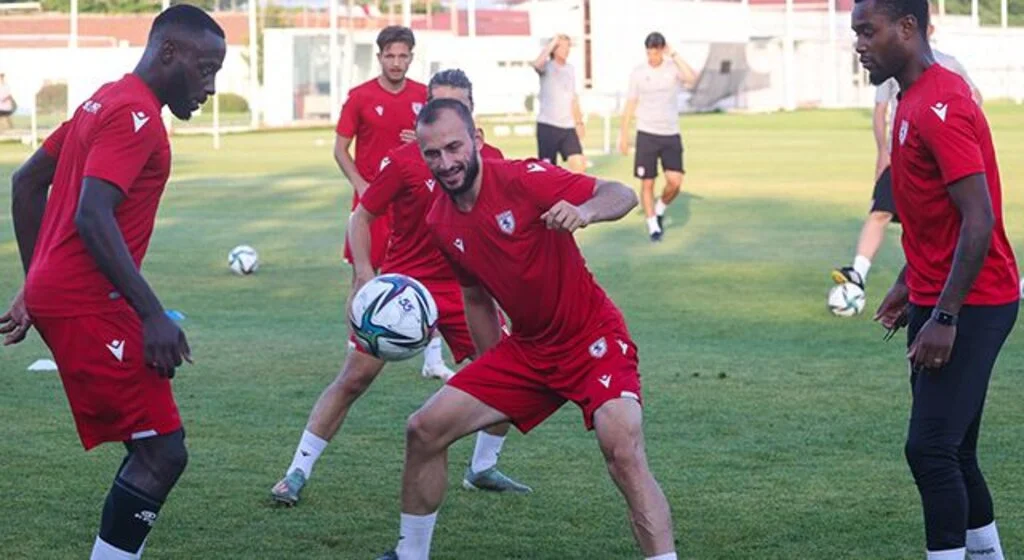 Samsunspor bomba gibi döndü!