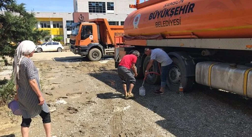 SASKİ'den sel bölgesine destek