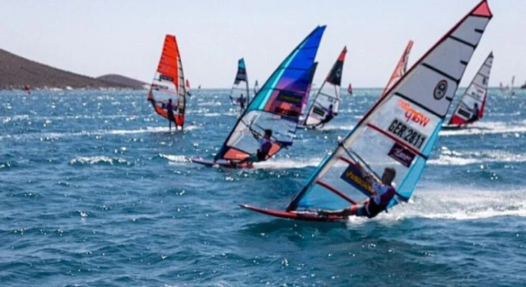 Vakkorama Watersports Championship Türkiye Windsurf Alaçatı Şampiyonası başladı