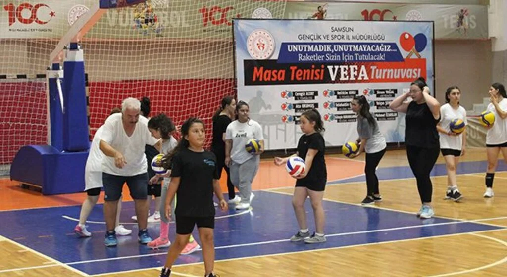 Voleybol'da Çalışmalar Sürüyor