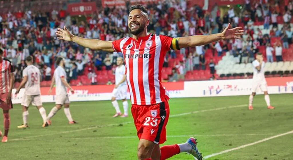 Yasin Öztekin: Samsunspor ile Süper Lig’de oynamak istiyorum