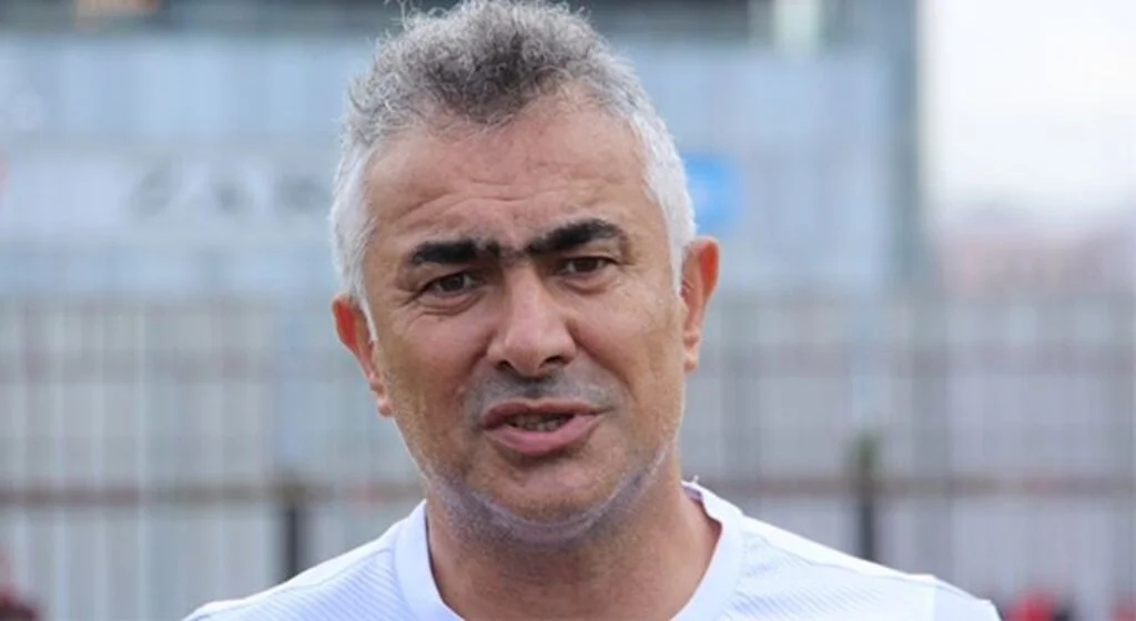 Yılport Samsunspor Teknik Direktörü Mehmet Altıparmak: Şampiyonluk Aslanın Midesinde