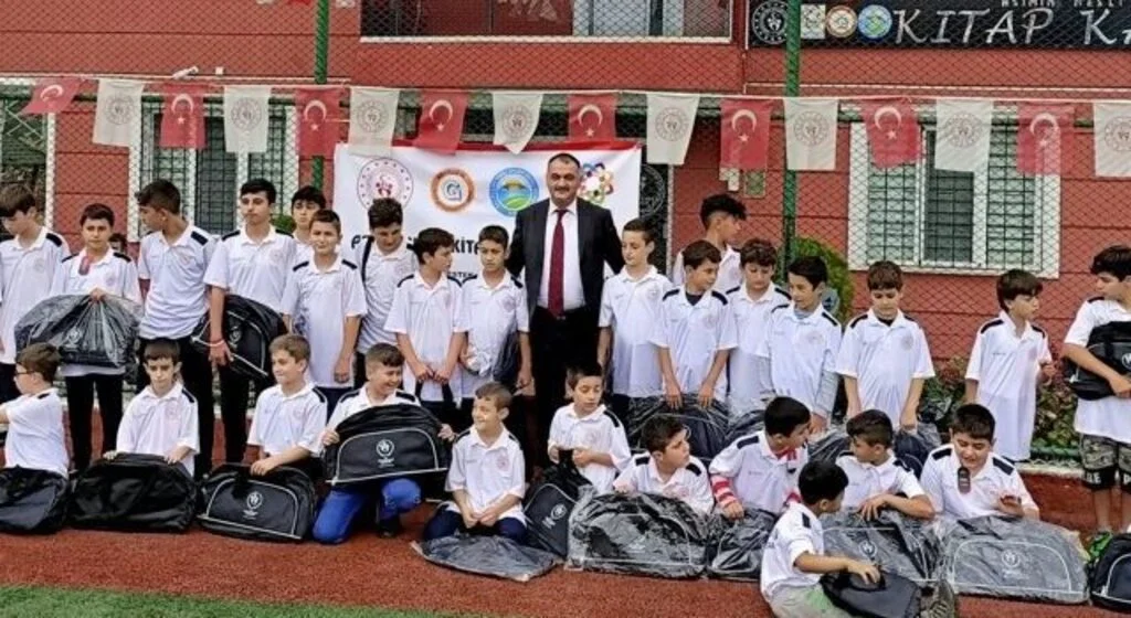 Başkan Akgül: Gençlerimizin Yanındayız
