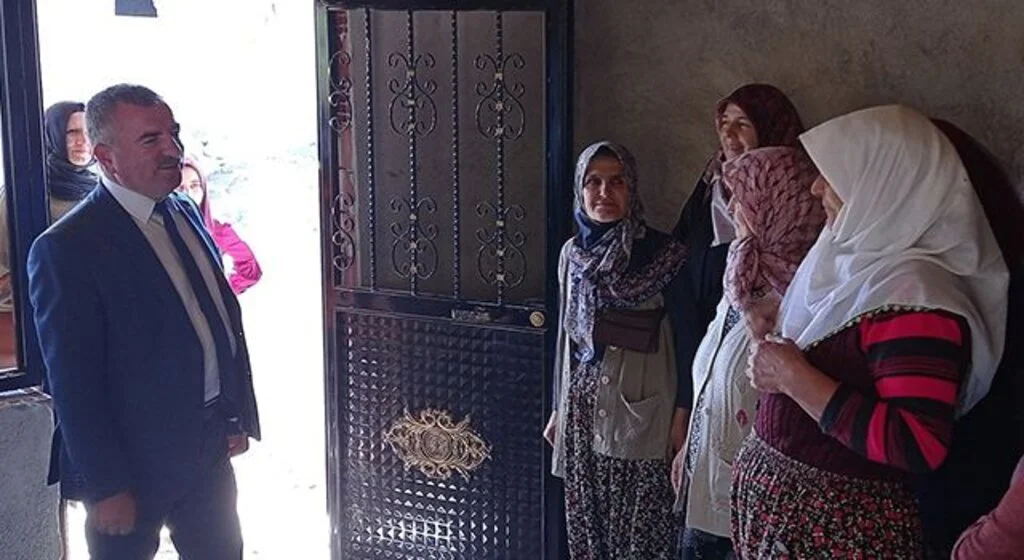 Başkan kapı kapı gezdi Tarım Fuarı'na davet etti