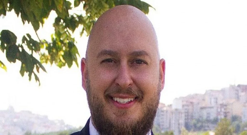 “Beyaz Yakadan Girişimciliğe” programı başlıyor
