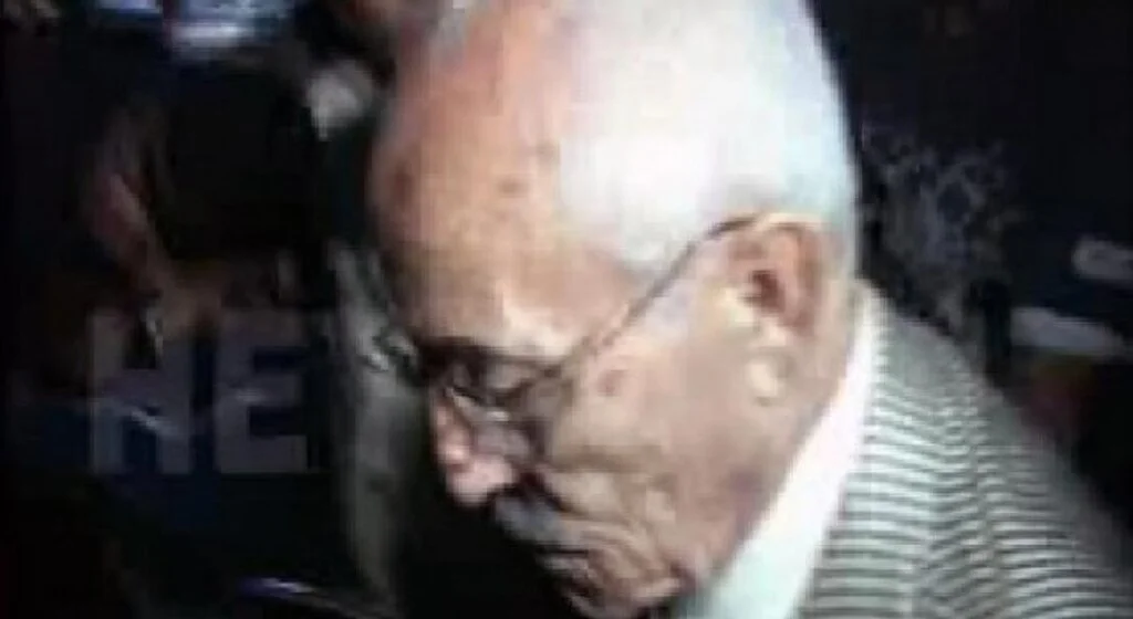 Bülent Ersoy’un babası hastaneye kaldırıldı!