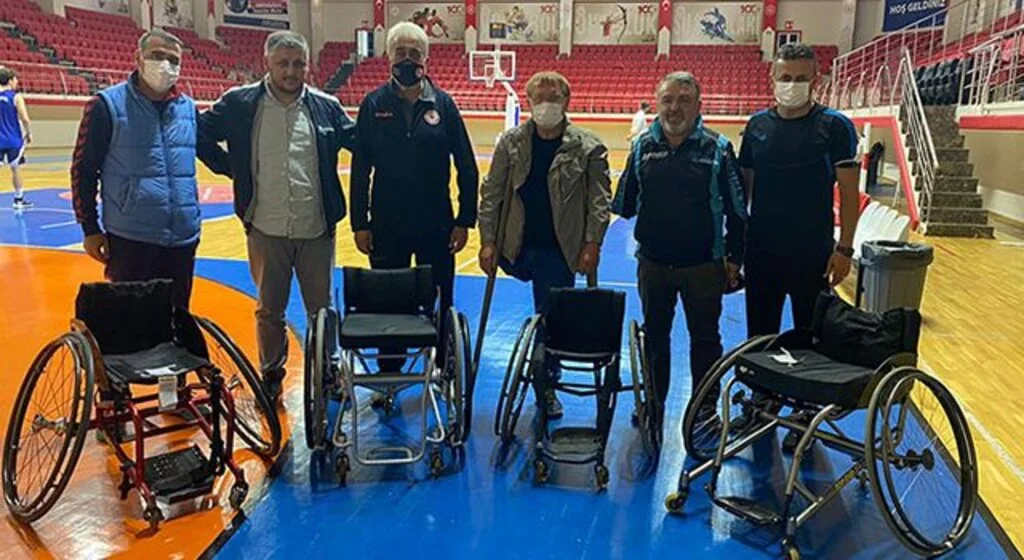 Büyükşehir Engelli Sporcuların Yanında