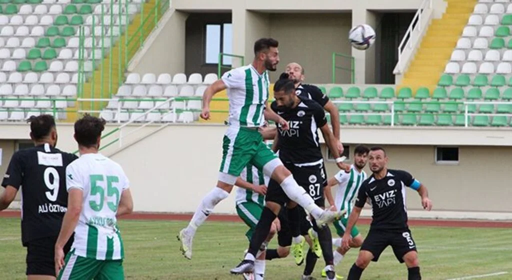 Çarşambaspor: 1 Kuşadasıspor: 3 (Maç Sonucu)