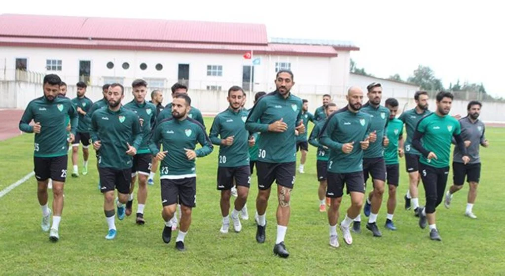 Çarşambaspor Kuşadasıspor'a Bileniyor