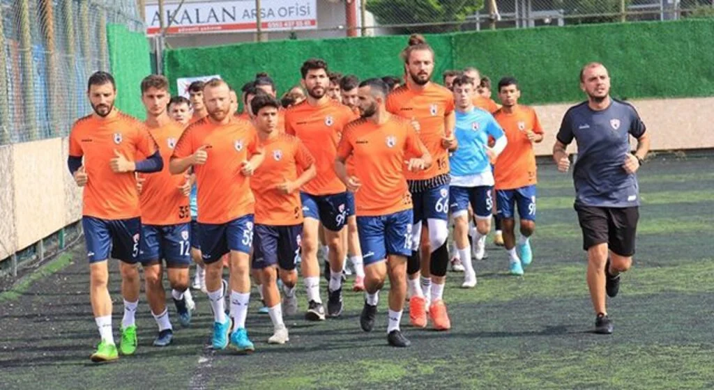 DEMİR; 'ATAKUM 3. LİGİ HAK EDİYOR'