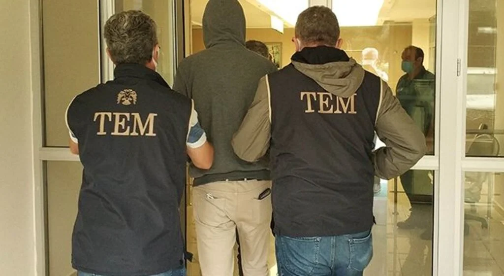 FETÖ'nün mahrem askeri yapılanmasından 3 kişiye daha adli kontrol