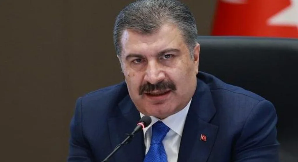 Güncel corona verilerini açıklayan Bakan Koca: Artan hareketlilikle risk daha da yaygın