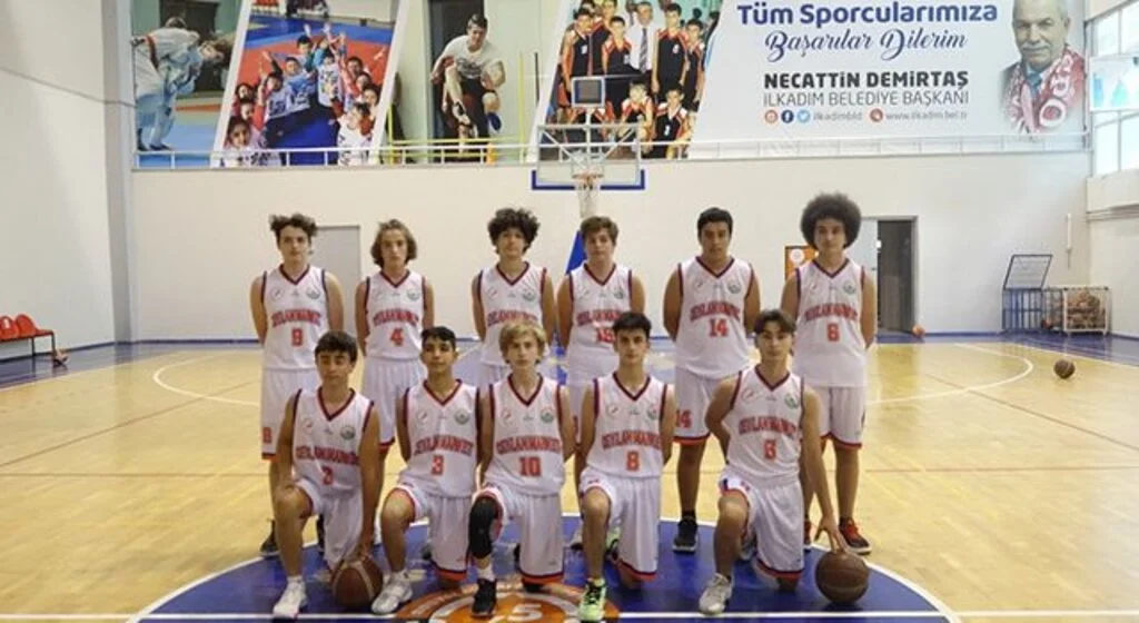 İlkadım'ın basketçileri yeni sezonda yeni formayla başarı için ter dökecek