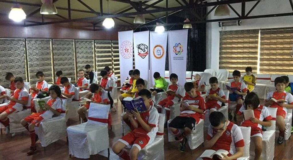 Kadıköyspor Sosyal Yaşama Katkuıda Bulunuyor