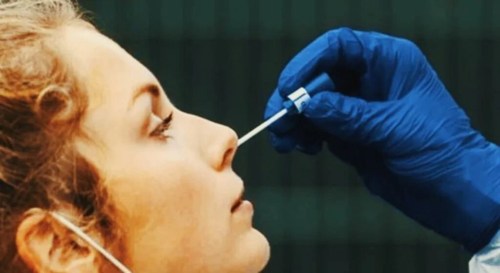 PCR testi zorunlu hale geldi! 'Ver parayı al testi' sahtekarlığı başladı