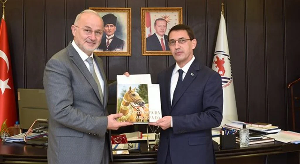 Rektör Ünal'dan  işbirliği mesajı 